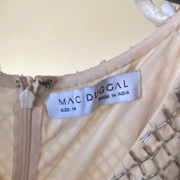 Mac Duggal NWT Beaded Butterfly Sleeve Column Gown in Nude Silver Sz 14 - Picture 7 of 12